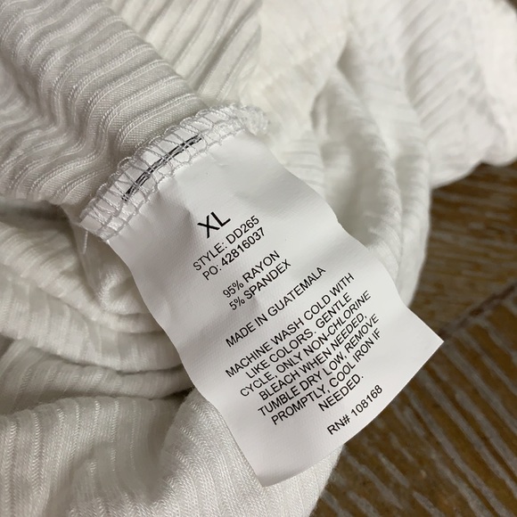 DESERT DREAMER White Peacepocket Ribbed Low Cut Back Crop Top XL - Picture 8 of 8